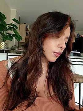 Snapshot of foxxy_lover chatting on May 2026 04:32:01 PM foxxy lover online show from May 2026 04:32:01 PM