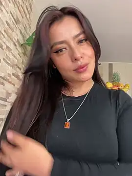 foxxy lover online show from February 2026 05:57:01 PM