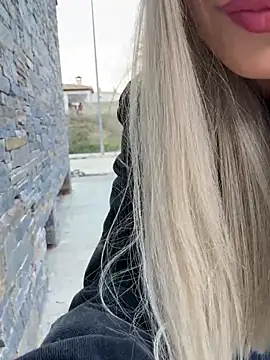 MelaFoxx online show from March 2026 04:40:02 PM