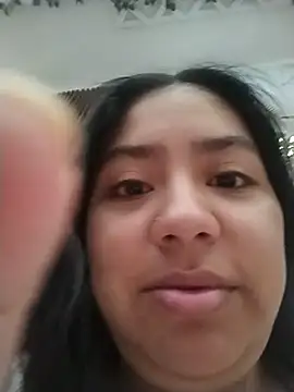 Noa Baker online show from May 2026 12:12:01 PM