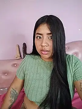 Noa Baker online show from May 2026 01:19:02 PM