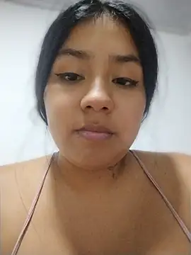 Noa Baker online show from June 2026 01:05:01 AM