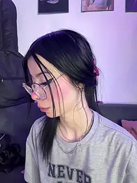 Snapshot of violettahotass chatting on February 2026 01:52:01 PM violettahotass online show from February 2026 01:52:01 PM