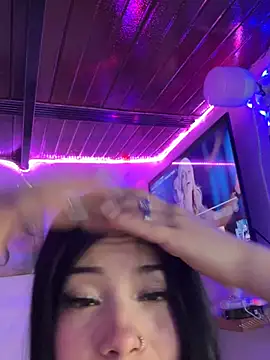 Snapshot of violettahotass chatting on February 2026 07:02:01 PM violettahotass online show from February 2026 07:02:01 PM