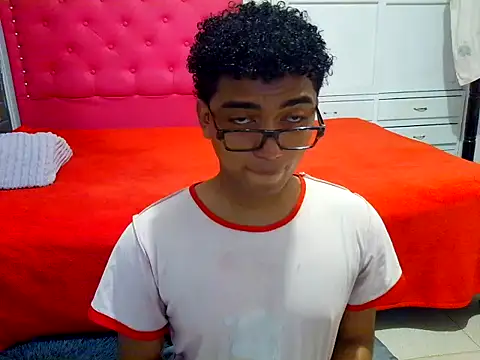 Snapshot of philipsex28 chatting on February 2026 10:04:02 PM philipsex28 online show from February 2026 10:04:02 PM