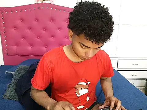 Snapshot of philipsex28 chatting on February 2026 02:23:02 AM philipsex28 online show from February 2026 02:23:02 AM