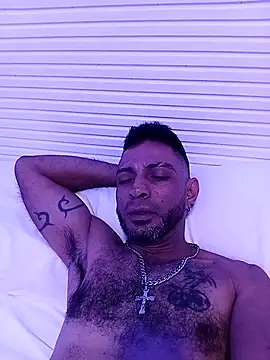 Snapshot of yoahotpetrafiery chatting on May 2026 01:01:02 AM yoahotpetrafiery online show from May 2026 01:01:02 AM