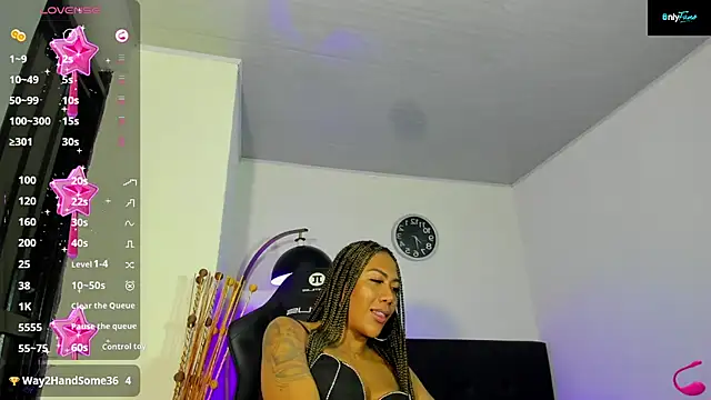 Snapshot of PilarBigCockxxx chatting on October 2025 01:01:01 PM PilarBigCockxxx online show from October 2025 01:01:01 PM