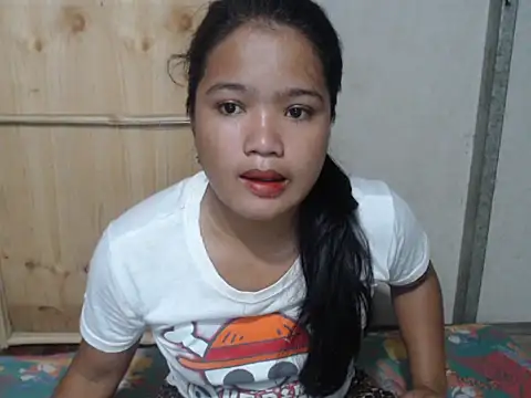 yummydelitex online show from April 2026 12:04:01 AM