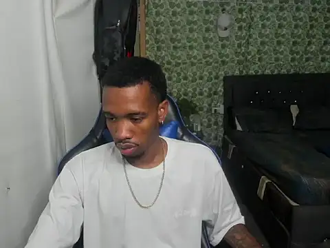 Snapshot of Kofi_exotic_2 chatting on June 2026 05:45:01 PM Kofi exotic 2 online show from June 2026 05:45:01 PM
