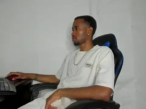 Snapshot of Kofi_exotic_2 chatting on May 2026 11:56:01 PM Kofi exotic 2 online show from May 2026 11:56:01 PM