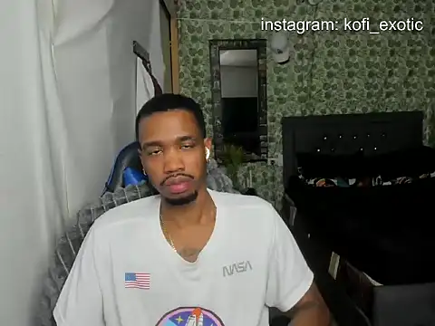 Snapshot of Kofi_exotic_2 chatting on February 2026 03:13:02 AM Kofi exotic 2 online show from February 2026 03:13:02 AM