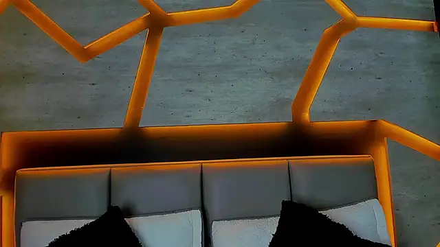 Valeriabigass online show from February 2026 03:25:02 AM