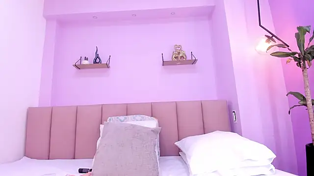 sam doll  online show from March 2026 07:18:01 PM