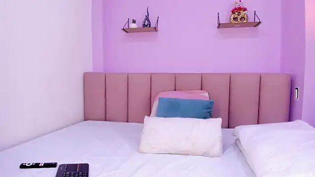 sam doll  online show from May 2026 07:17:01 PM