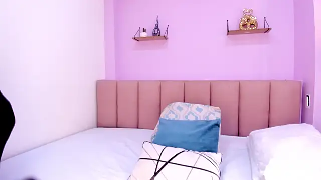 sam doll  online show from April 2026 07:18:01 PM