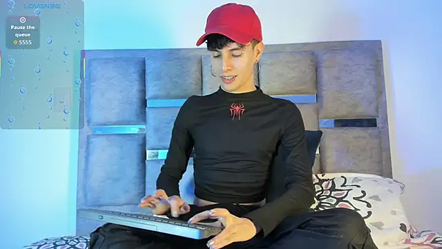 axxxel twink online show from May 2026 01:09:01 AM