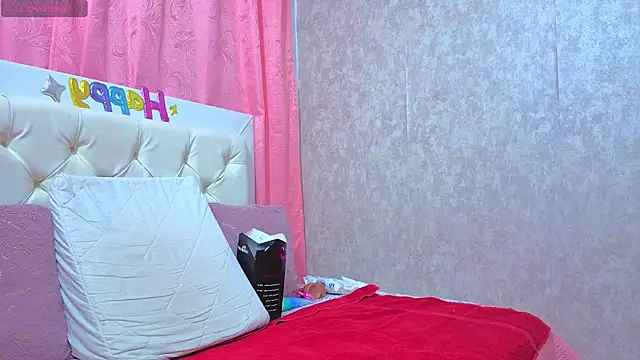 Snapshot of annya_thaylor chatting on February 2026 02:01:01 AM annya thaylor online show from February 2026 02:01:01 AM