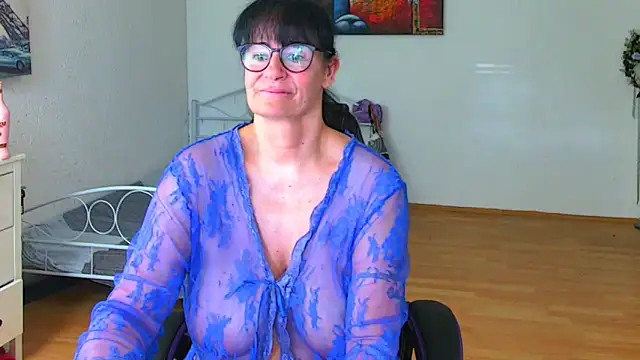 Sylly online show from March 2026 10:05:02 AM