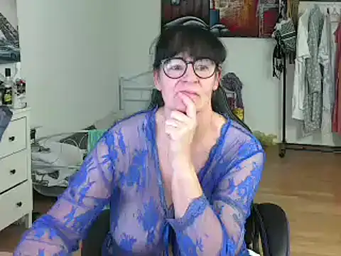 Sylly online show from March 2025 11:41:01 AM