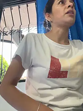 EvaMiranda online show from April 2026 10:44:02 PM