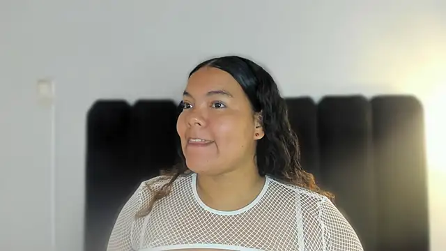 Amaranoir- online show from April 2026 03:21:02 AM