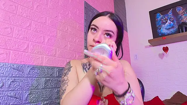 alanna Love02 online show from March 2026 06:41:01 PM