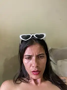 Esperanza GS online show from July 2026 10:18:01 PM