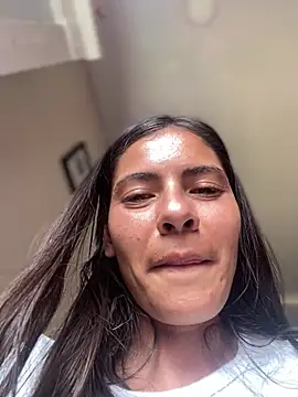 Snapshot of Esperanza_GS chatting on May 2026 07:22:02 PM Esperanza GS online show from May 2026 07:22:02 PM