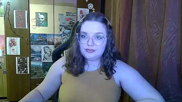 Teasing Dora online show from February 2026 07:00:02 PM