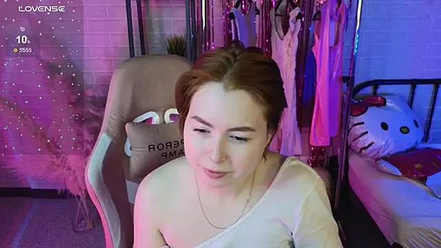 Snapshot of AnitaMeyer chatting on February 2026 08:21:02 AM AnitaMeyer online show from February 2026 08:21:02 AM