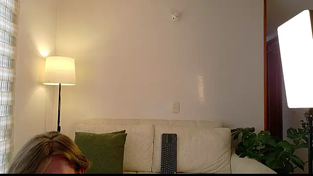 ivonnybonita   online show from July 2026 04:24:02 PM