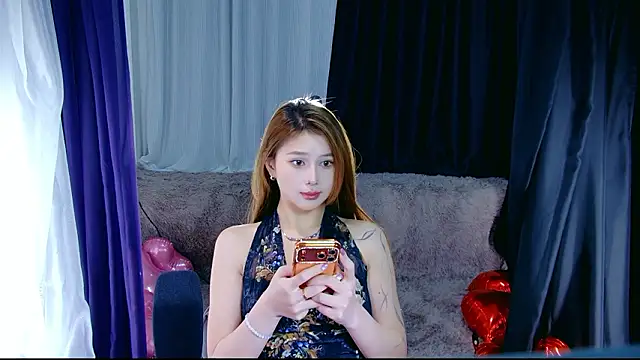 Yunny-888 online show from February 2026 11:43:01 AM