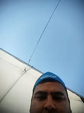 Sergiowooo online show from February 2026 09:04:02 PM