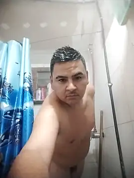 Snapshot of Sergiowooo chatting on May 2026 04:40:02 AM Sergiowooo online show from May 2026 04:40:02 AM