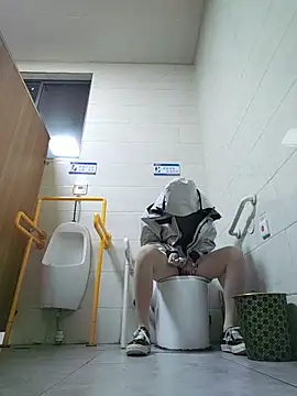 quetsa online show from April 2026 06:10:01 PM