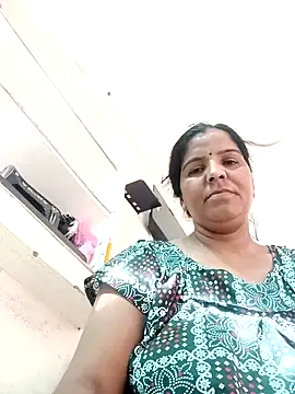 Snapshot of punamji_sexe chatting on May 2026 03:37:01 AM punamji sexe online show from May 2026 03:37:01 AM