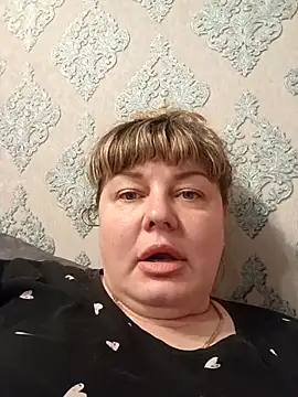 KristinaLowq online show from April 2026 04:02:02 PM