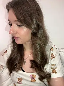 Green eyes lady online show from February 2026 11:52:02 AM