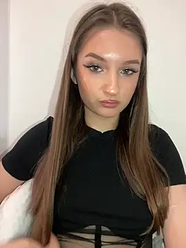 Green eyes lady online show from March 2026 01:04:02 PM