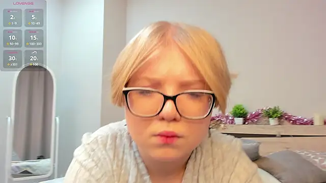 Lauraaa Smith online show from February 2026 07:31:02 AM