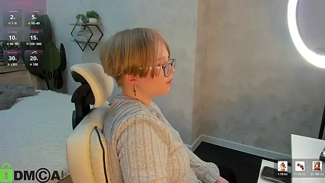 Lauraaa Smith online show from February 2026 07:19:01 AM