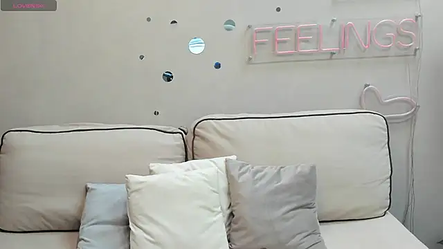 Lauraaa Smith online show from February 2026 12:56:02 AM