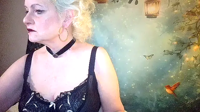 Blondie the librarian online show from April 2026 02:38:01 AM