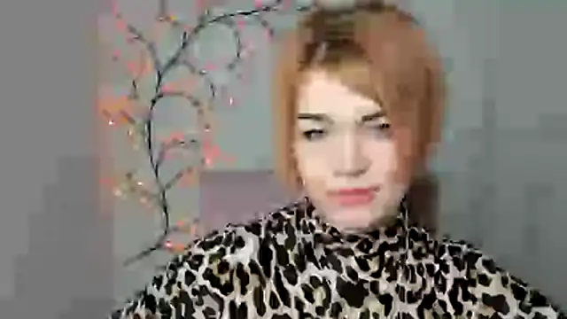 CuttieEmma online show from April 2026 05:58:01 AM