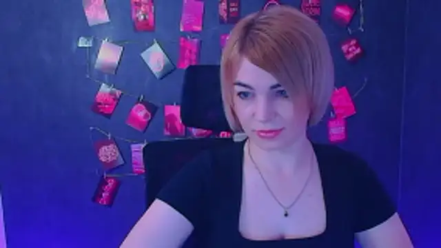 CuttieEmma online show from April 2026 11:45:02 AM