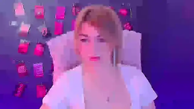 CuttieEmma online show from March 2026 12:50:02 PM