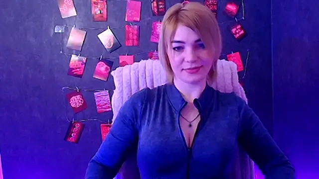 CuttieEmma online show from March 2026 06:46:01 AM