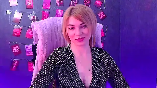 CuttieEmma online show from March 2026 12:55:01 AM