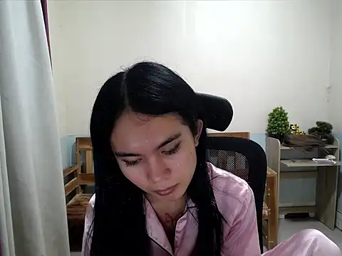 Snapshot of devine_goddess chatting on July 2026 10:04:02 AM devine goddess online show from July 2026 10:04:02 AM